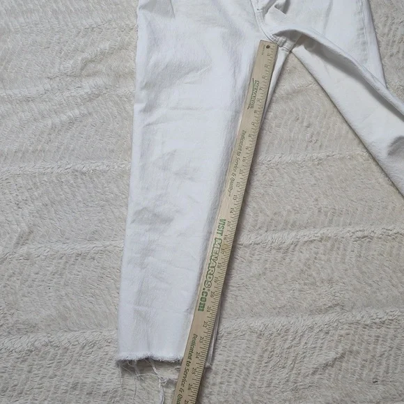 Ambercrombie And Fitch Ultra High Rise Kick Flare Women's White Jeans Size 29/8 - Picture 6 of 11
